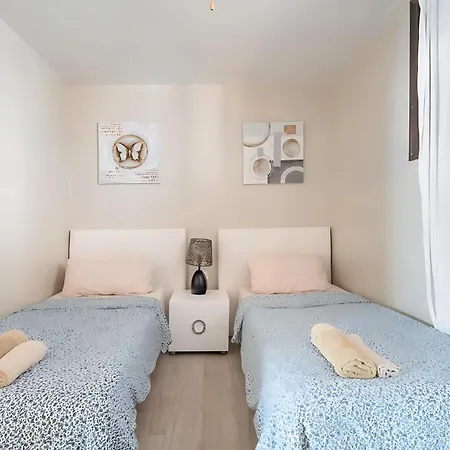 Apartamento Waves & Sun, Parque Santiago 2 *