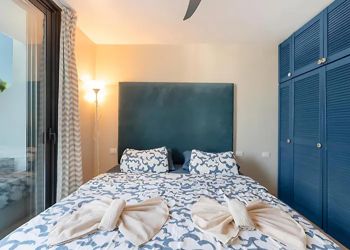 Waves & Sun, Parque Santiago 2 Arona (Tenerife)